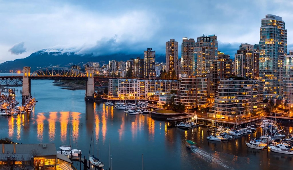 Where to Stay in Vancouver, British Columbia when you are traveling with Kids or&nbsp;Teens.